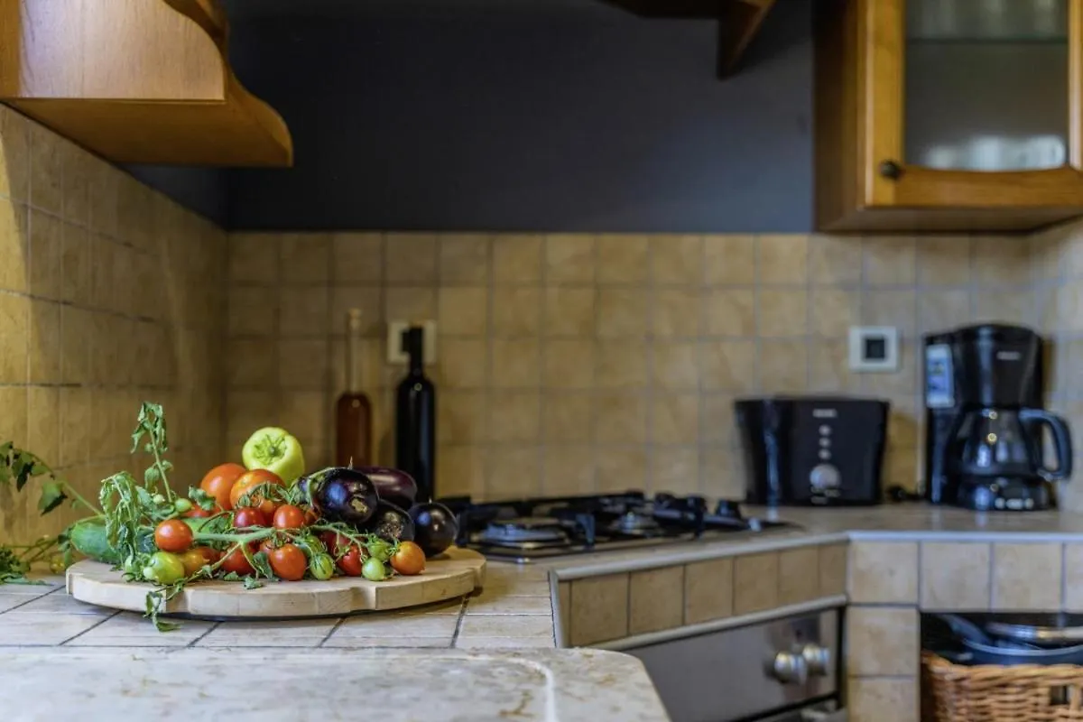 Istria Moderna In Muntic Villa Póla 0*,  Horvátország